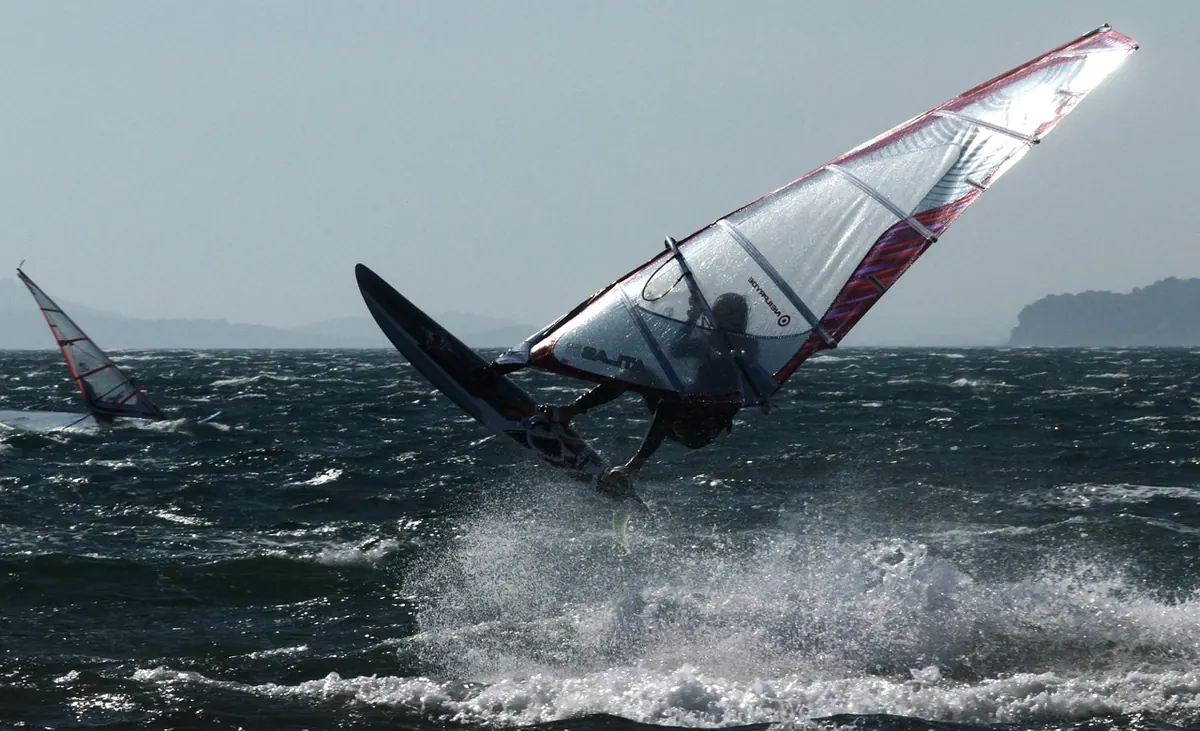 Wind Against Tide: Why the Sea Gets Choppy and When to Avoid Small Boats